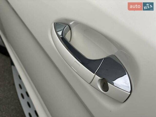 Белый Мерседес ГЛС-Класс, объемом двигателя 3 л и пробегом 125 тыс. км за 36700 $, фото 11 на Automoto.ua