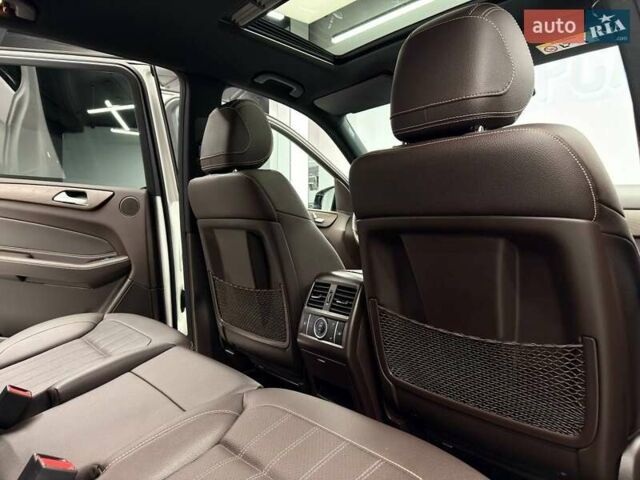 Белый Мерседес ГЛС-Класс, объемом двигателя 2.99 л и пробегом 100 тыс. км за 49999 $, фото 39 на Automoto.ua