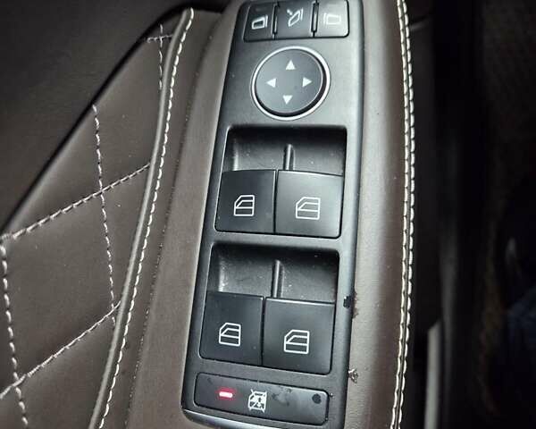 Білий Мерседес ГЛС-Класс, об'ємом двигуна 2.99 л та пробігом 160 тис. км за 39000 $, фото 12 на Automoto.ua