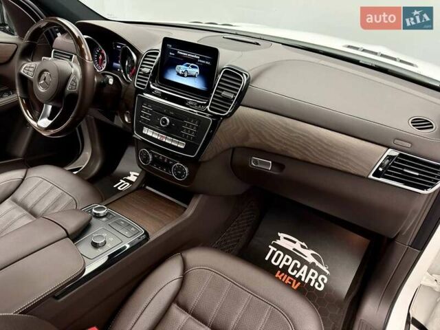 Белый Мерседес ГЛС-Класс, объемом двигателя 2.99 л и пробегом 100 тыс. км за 49999 $, фото 46 на Automoto.ua