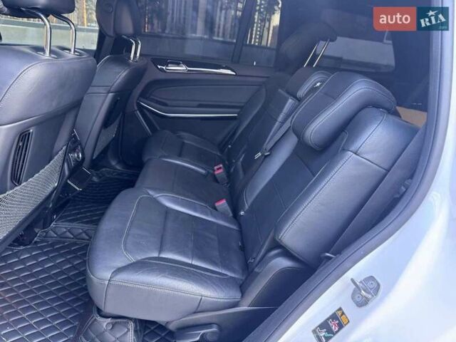 Білий Мерседес ГЛС-Класс, об'ємом двигуна 4.7 л та пробігом 130 тис. км за 47500 $, фото 17 на Automoto.ua