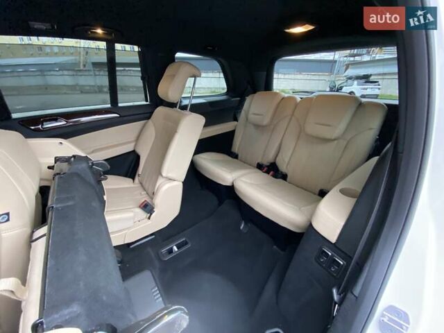 Белый Мерседес ГЛС-Класс, объемом двигателя 3 л и пробегом 125 тыс. км за 36700 $, фото 29 на Automoto.ua