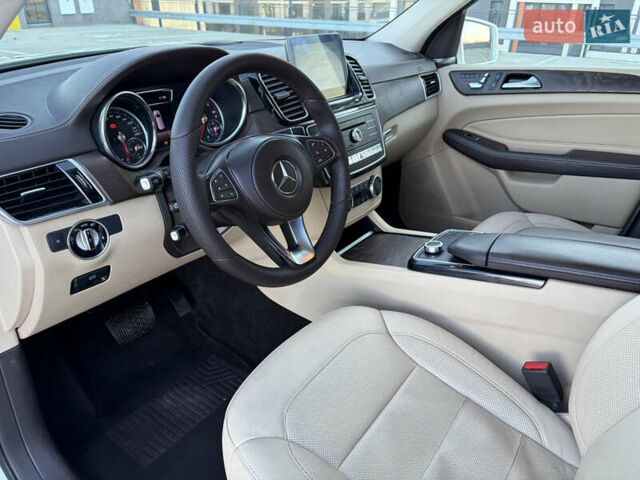 Білий Мерседес ГЛС-Класс, об'ємом двигуна 3 л та пробігом 225 тис. км за 40800 $, фото 19 на Automoto.ua