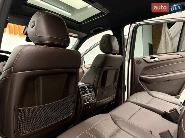 Белый Мерседес ГЛС-Класс, объемом двигателя 2.99 л и пробегом 100 тыс. км за 49999 $, фото 35 на Automoto.ua