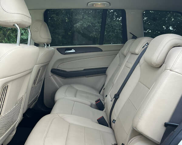 Білий Мерседес ГЛС-Класс, об'ємом двигуна 2.99 л та пробігом 220 тис. км за 36900 $, фото 9 на Automoto.ua
