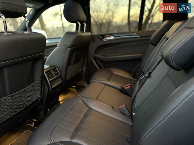 Белый Мерседес ГЛС-Класс, объемом двигателя 3 л и пробегом 102 тыс. км за 31900 $, фото 11 на Automoto.ua