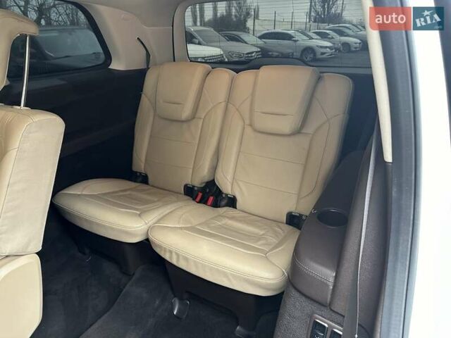 Белый Мерседес ГЛС-Класс, объемом двигателя 3 л и пробегом 80 тыс. км за 39900 $, фото 34 на Automoto.ua