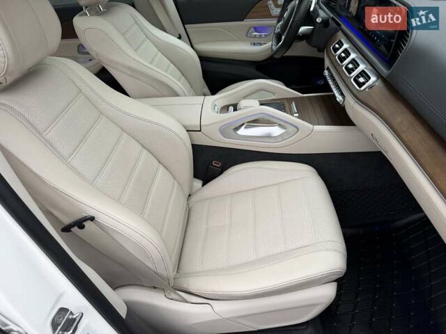 Белый Мерседес ГЛС-Класс, объемом двигателя 2.93 л и пробегом 155 тыс. км за 66900 $, фото 35 на Automoto.ua