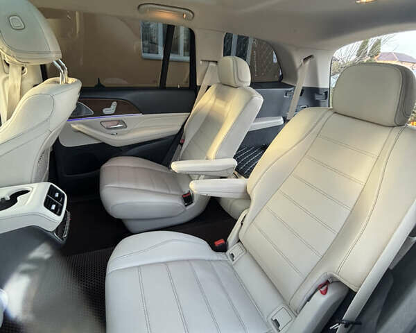 Белый Мерседес ГЛС-Класс, объемом двигателя 3 л и пробегом 112 тыс. км за 81000 $, фото 18 на Automoto.ua