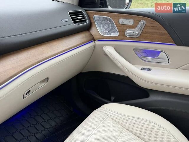 Белый Мерседес ГЛС-Класс, объемом двигателя 2.93 л и пробегом 155 тыс. км за 66900 $, фото 63 на Automoto.ua