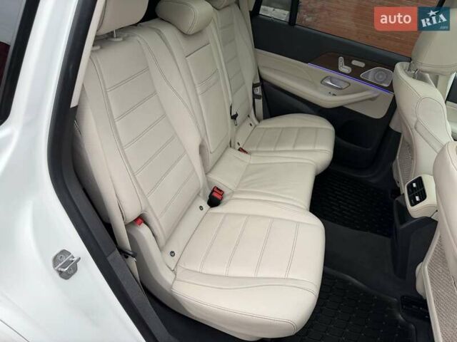 Белый Мерседес ГЛС-Класс, объемом двигателя 2.93 л и пробегом 155 тыс. км за 66900 $, фото 55 на Automoto.ua