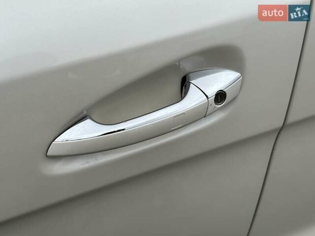 Белый Мерседес ГЛС-Класс, объемом двигателя 3 л и пробегом 80 тыс. км за 39900 $, фото 7 на Automoto.ua