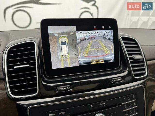 Белый Мерседес ГЛС-Класс, объемом двигателя 3 л и пробегом 80 тыс. км за 39900 $, фото 28 на Automoto.ua