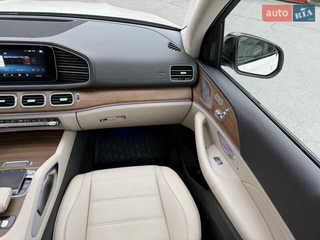 Белый Мерседес ГЛС-Класс, объемом двигателя 2.93 л и пробегом 155 тыс. км за 66900 $, фото 44 на Automoto.ua