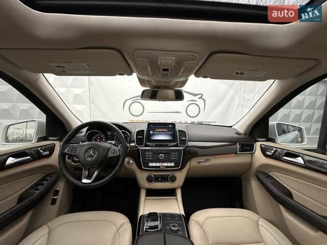 Белый Мерседес ГЛС-Класс, объемом двигателя 3 л и пробегом 80 тыс. км за 39900 $, фото 23 на Automoto.ua