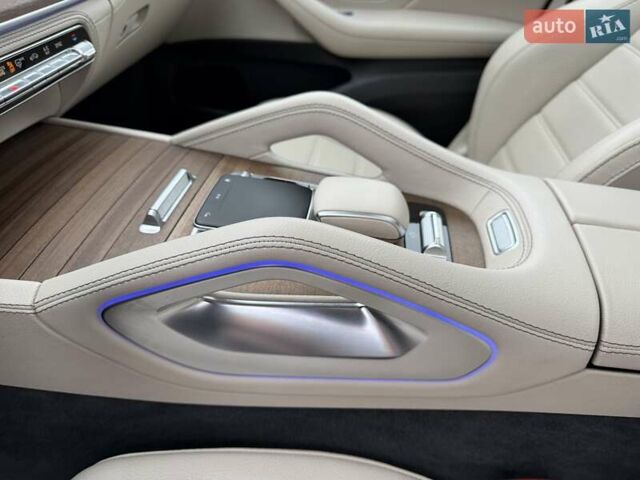 Белый Мерседес ГЛС-Класс, объемом двигателя 2.93 л и пробегом 155 тыс. км за 66900 $, фото 47 на Automoto.ua