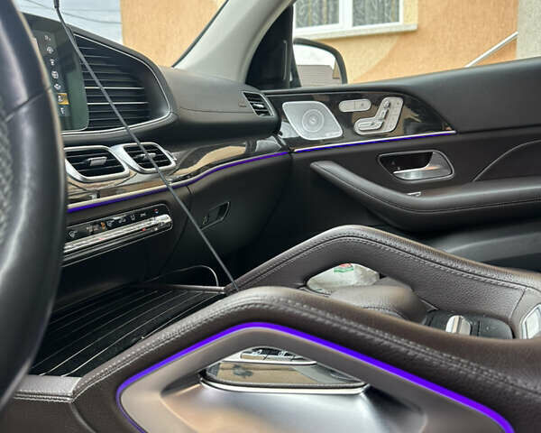 Мерседес ГЛС-Класс 2019 в Черновцах на Automoto.ua Белый Мерседес ГЛС-Класс, объемом двигателя 3 л и пробегом 95 тыс. км за 72400 $, фото 17 на Automoto.ua