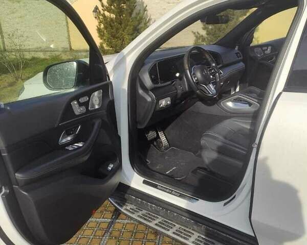 Белый Мерседес ГЛС-Класс, объемом двигателя 2.93 л и пробегом 95 тыс. км за 78000 $, фото 6 на Automoto.ua