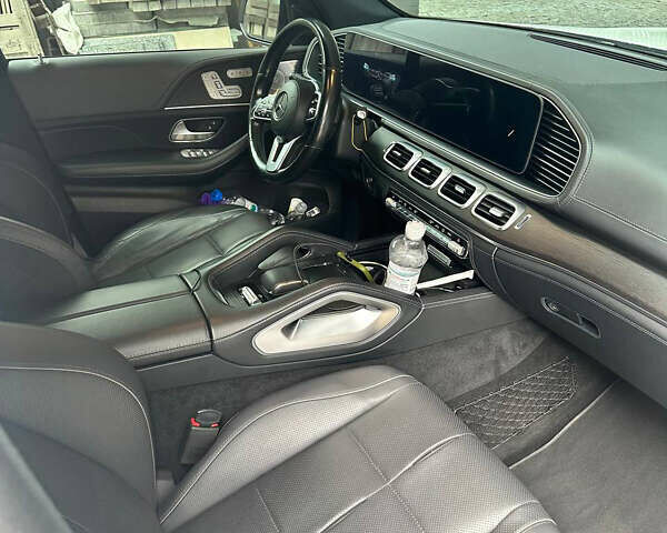 Белый Мерседес ГЛС-Класс, объемом двигателя 3.98 л и пробегом 108 тыс. км за 89000 $, фото 9 на Automoto.ua