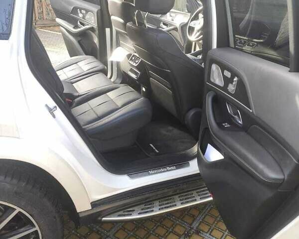 Белый Мерседес ГЛС-Класс, объемом двигателя 2.93 л и пробегом 95 тыс. км за 78000 $, фото 5 на Automoto.ua