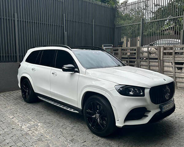 Белый Мерседес ГЛС-Класс, объемом двигателя 3.98 л и пробегом 108 тыс. км за 89000 $, фото 2 на Automoto.ua