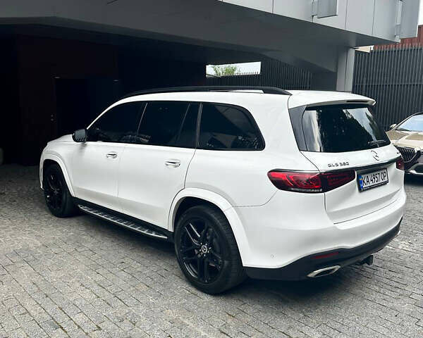 Белый Мерседес ГЛС-Класс, объемом двигателя 3.98 л и пробегом 108 тыс. км за 89000 $, фото 4 на Automoto.ua