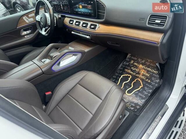 Белый Мерседес ГЛС-Класс, объемом двигателя 2.93 л и пробегом 99 тыс. км за 77900 $, фото 46 на Automoto.ua
