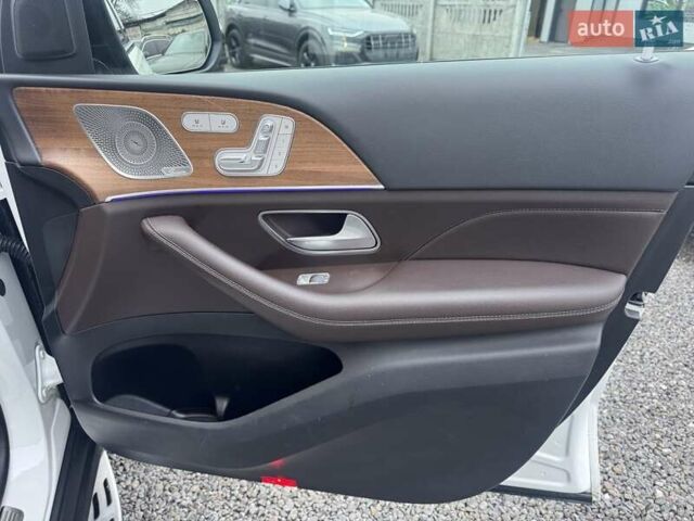 Белый Мерседес ГЛС-Класс, объемом двигателя 2.93 л и пробегом 99 тыс. км за 77900 $, фото 42 на Automoto.ua