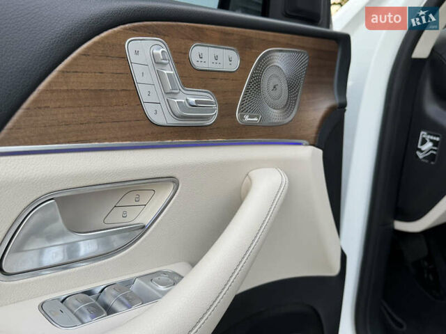 Белый Мерседес ГЛС-Класс, объемом двигателя 3 л и пробегом 137 тыс. км за 68000 $, фото 28 на Automoto.ua