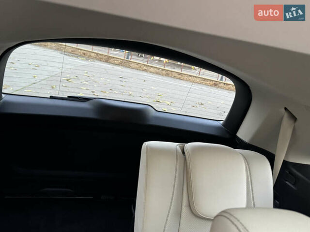 Мерседес ГЛС-Класс 2021 у Києві на Automoto.ua Білий Мерседес ГЛС-Класс, об'ємом двигуна 3 л та пробігом 136 тис. км за 64000 $, фото 37 на Automoto.ua