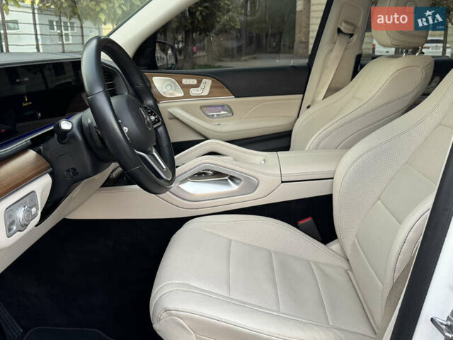 Мерседес ГЛС-Класс 2021 у Києві на Automoto.ua Білий Мерседес ГЛС-Класс, об'ємом двигуна 3 л та пробігом 136 тис. км за 64000 $, фото 28 на Automoto.ua