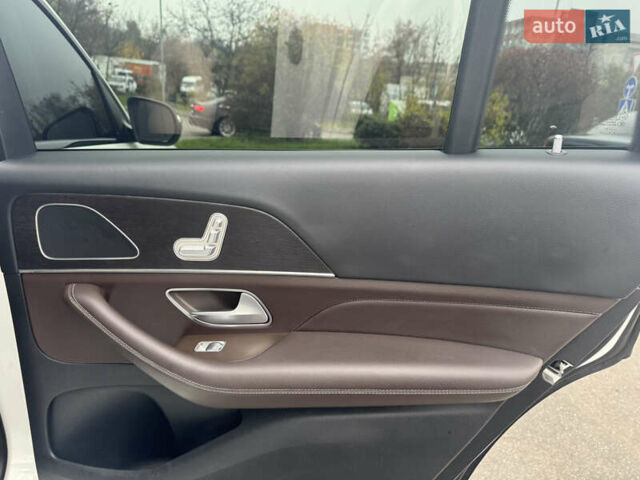 Белый Мерседес ГЛС-Класс, объемом двигателя 2.9 л и пробегом 81 тыс. км за 79900 $, фото 4 на Automoto.ua