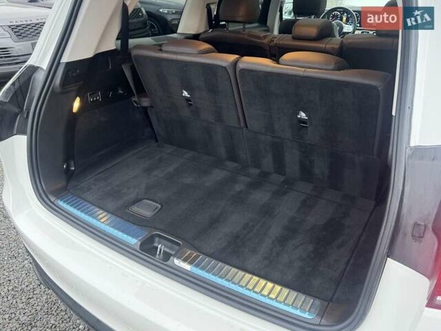 Белый Мерседес ГЛС-Класс, объемом двигателя 2.93 л и пробегом 99 тыс. км за 77900 $, фото 28 на Automoto.ua