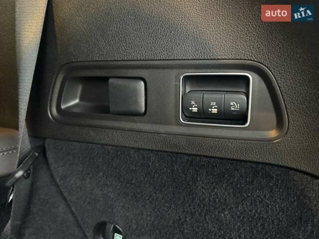 Белый Мерседес ГЛС-Класс, объемом двигателя 2.93 л и пробегом 99 тыс. км за 77900 $, фото 24 на Automoto.ua