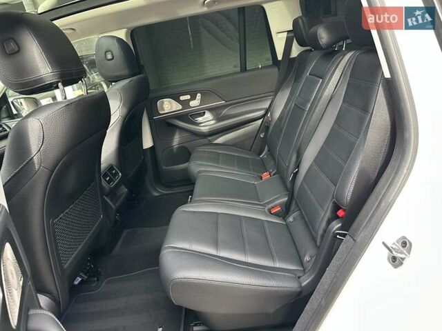 Білий Мерседес ГЛС-Класс, об'ємом двигуна 2.93 л та пробігом 17 тис. км за 98700 $, фото 40 на Automoto.ua