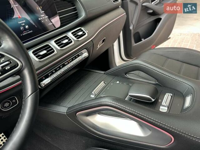 Білий Мерседес ГЛС-Класс, об'ємом двигуна 2.93 л та пробігом 17 тис. км за 98700 $, фото 62 на Automoto.ua