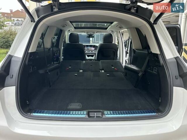 Білий Мерседес ГЛС-Класс, об'ємом двигуна 2.93 л та пробігом 17 тис. км за 98700 $, фото 67 на Automoto.ua