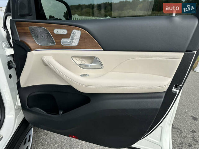 Білий Мерседес ГЛС-Класс, об'ємом двигуна 3 л та пробігом 57 тис. км за 84000 $, фото 35 на Automoto.ua