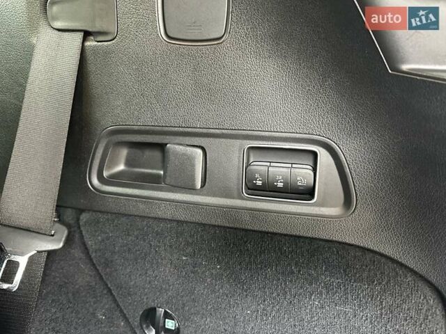 Білий Мерседес ГЛС-Класс, об'ємом двигуна 2.93 л та пробігом 17 тис. км за 98700 $, фото 65 на Automoto.ua