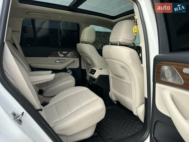 Білий Мерседес ГЛС-Класс, об'ємом двигуна 3 л та пробігом 57 тис. км за 84000 $, фото 36 на Automoto.ua
