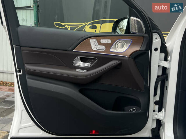 Белый Мерседес ГЛС-Класс, объемом двигателя 2.93 л и пробегом 23 тыс. км за 113000 $, фото 12 на Automoto.ua