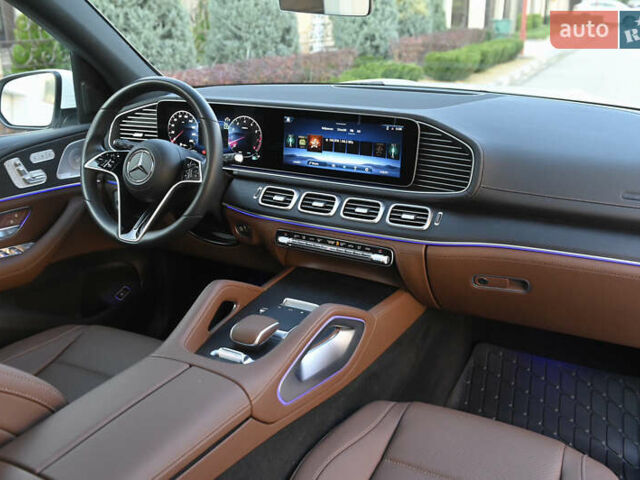 Белый Мерседес ГЛС-Класс, объемом двигателя 3 л и пробегом 17 тыс. км за 117999 $, фото 67 на Automoto.ua