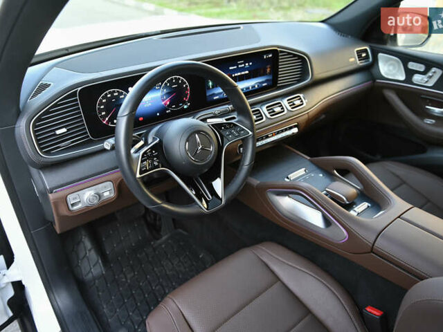 Белый Мерседес ГЛС-Класс, объемом двигателя 3 л и пробегом 17 тыс. км за 117999 $, фото 37 на Automoto.ua