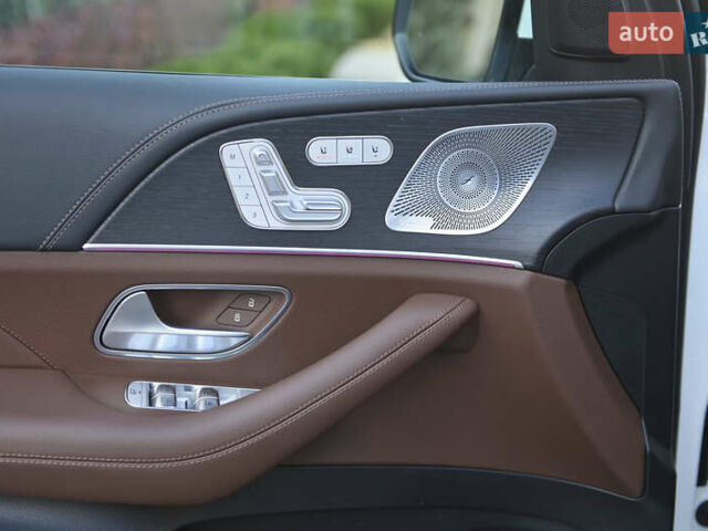 Белый Мерседес ГЛС-Класс, объемом двигателя 3 л и пробегом 17 тыс. км за 117999 $, фото 34 на Automoto.ua