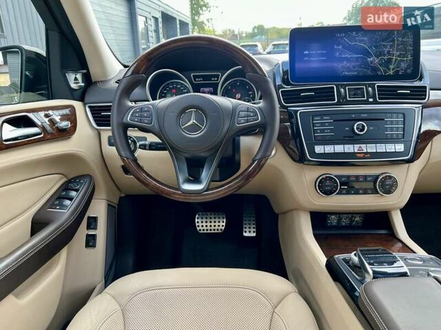 Черный Мерседес ГЛС-Класс, объемом двигателя 3 л и пробегом 133 тыс. км за 42900 $, фото 37 на Automoto.ua