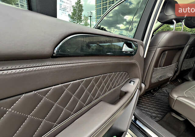 Чорний Мерседес ГЛС-Класс, об'ємом двигуна 2.99 л та пробігом 205 тис. км за 37999 $, фото 16 на Automoto.ua
