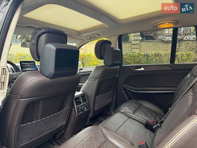 Черный Мерседес ГЛС-Класс, объемом двигателя 4.7 л и пробегом 97 тыс. км за 46670 $, фото 30 на Automoto.ua