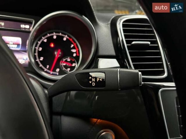 Черный Мерседес ГЛС-Класс, объемом двигателя 4.66 л и пробегом 265 тыс. км за 41990 $, фото 17 на Automoto.ua