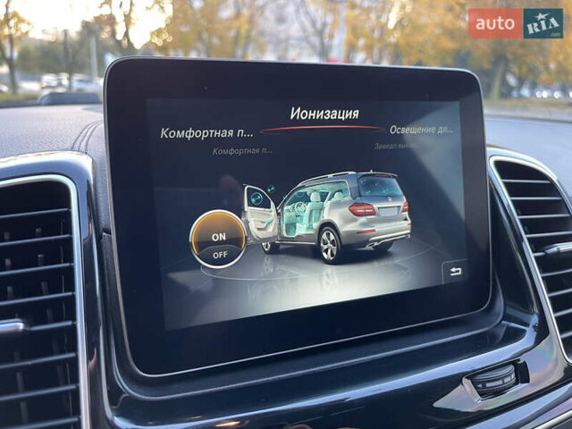 Чорний Мерседес ГЛС-Класс, об'ємом двигуна 4.66 л та пробігом 133 тис. км за 47999 $, фото 67 на Automoto.ua