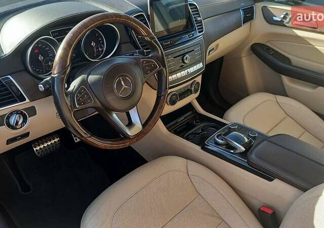 Чорний Мерседес ГЛС-Класс, об'ємом двигуна 2.99 л та пробігом 280 тис. км за 39890 $, фото 33 на Automoto.ua